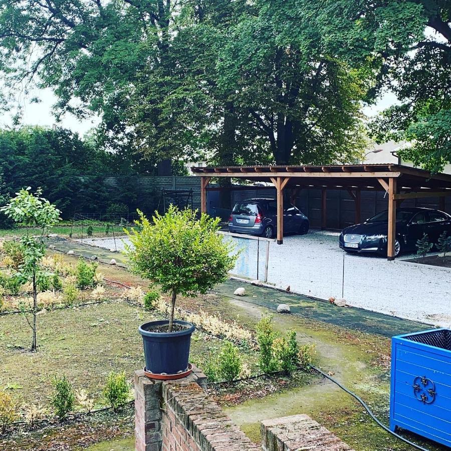 Palac Osowo Gostynskie Εξωτερικό φωτογραφία